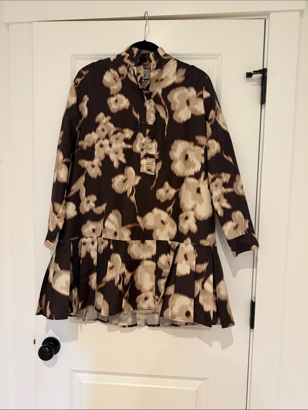 Tuckernuck Brown and Cream Floral Ruffle-Hem Long Sleeve Dress